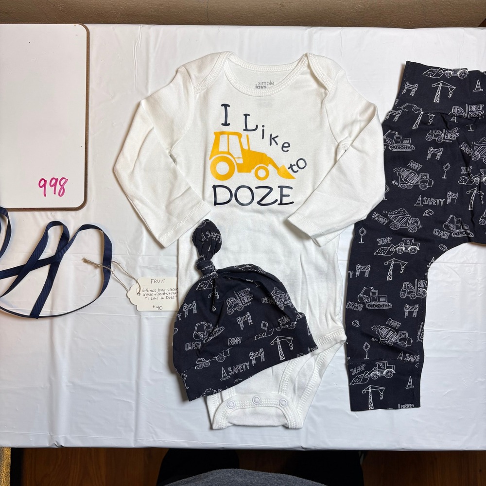 Handsewn Carters‎ Baby Boy 6-9M Construction Tractor 3pc Bodysuit Pants Hat